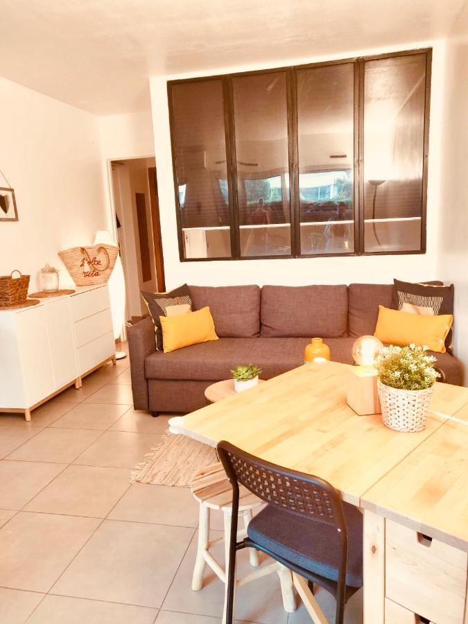 Mandelieu Grand Studio Avec Piscine Et Proche De La Mer 외부 사진