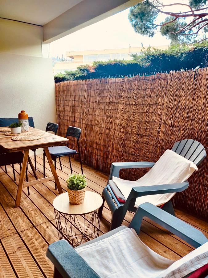Mandelieu Grand Studio Avec Piscine Et Proche De La Mer 외부 사진